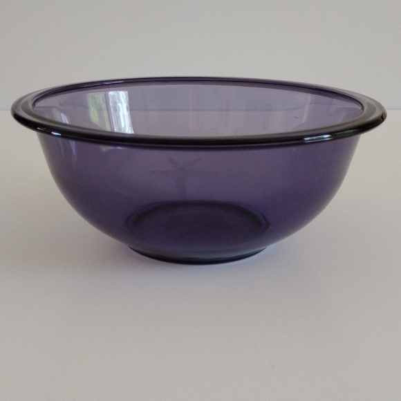 Vintage Pyrex Purple Amethyst Glass 1.5 Liter Nesting Mixing Bowl #323 - Picture 1 of 6